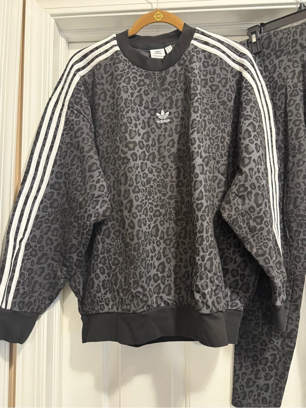 adidas Black & Gray Leopard Print Women’s Set w/ White Stripes (Size in Desc.) - Picture 2 of 6